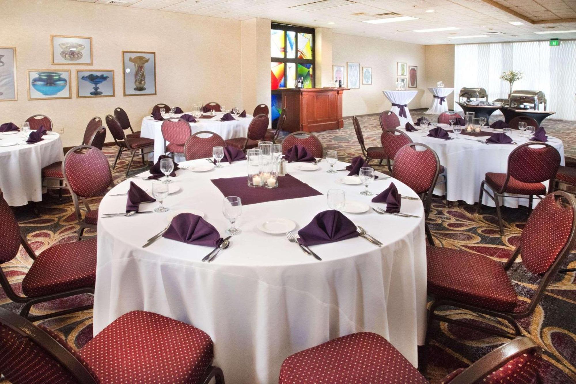Radisson Hotel Corning Exterior foto